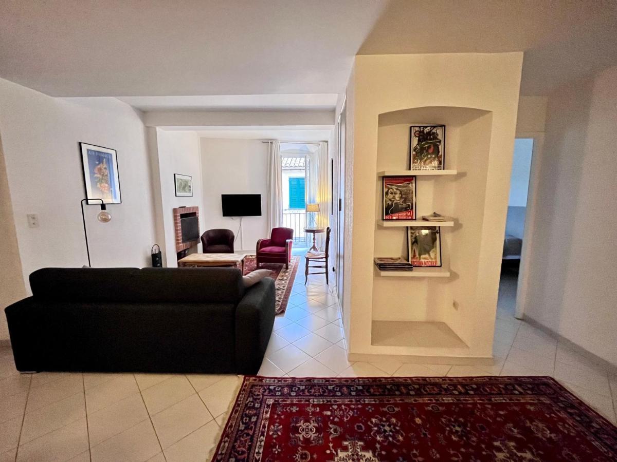 Appartement Spacieux En Face Du Port Calvi  Exterior foto