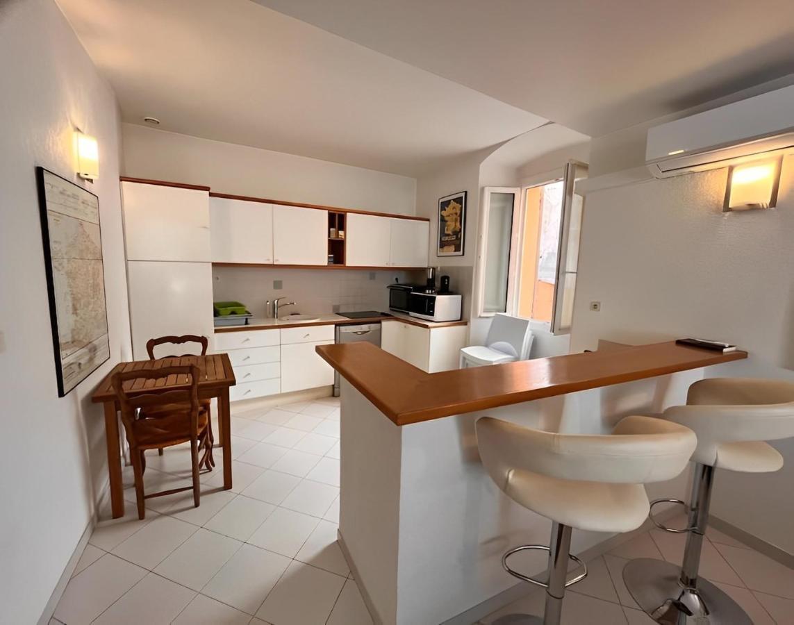 Appartement Spacieux En Face Du Port Calvi  Exterior foto